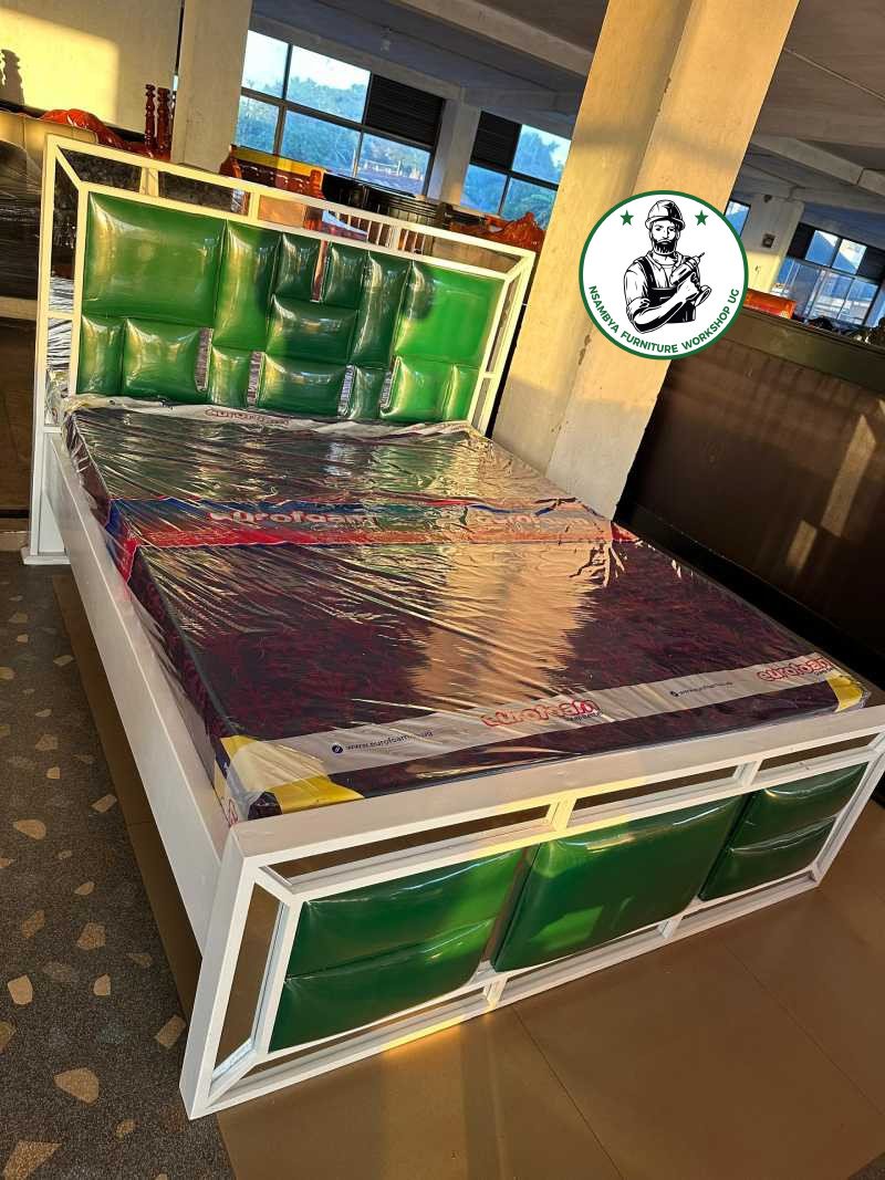 Green Puzzle Bed – Pure Leather