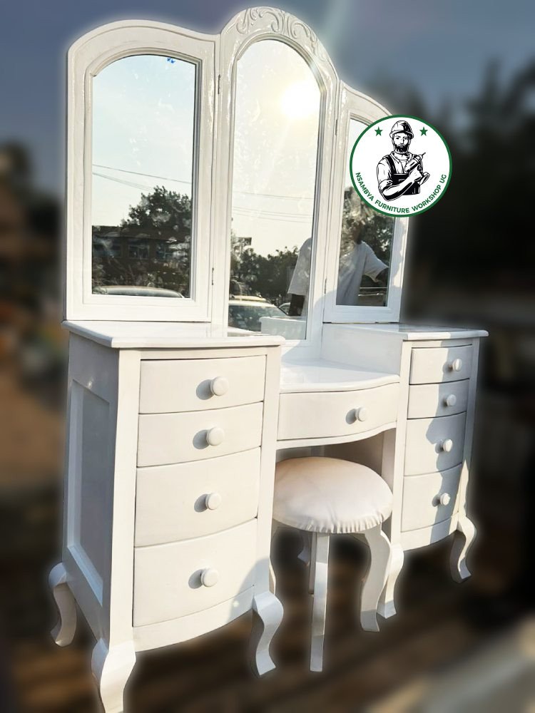 Dressing Mirror Table with Seater