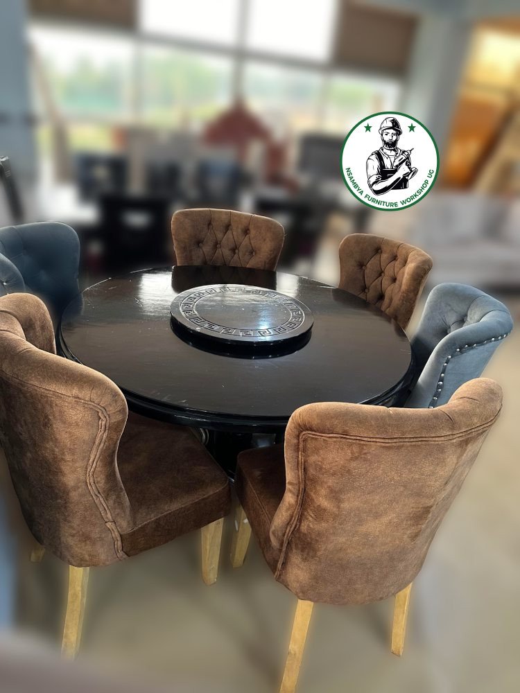 6 Seater Round Table