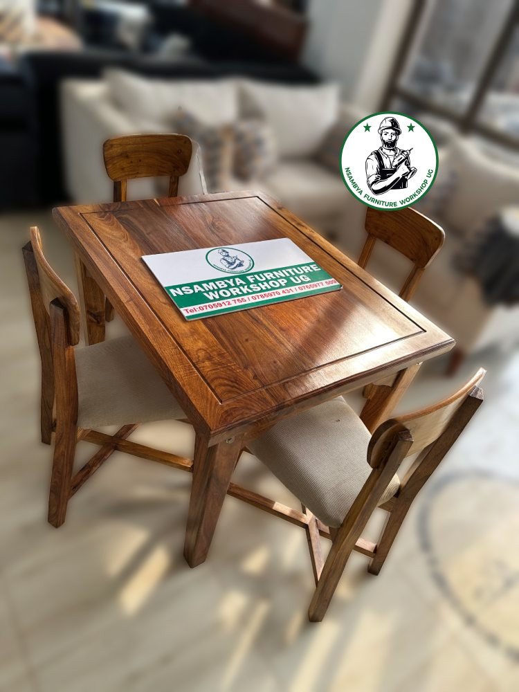 4 Seater Mugavu Dinning Table