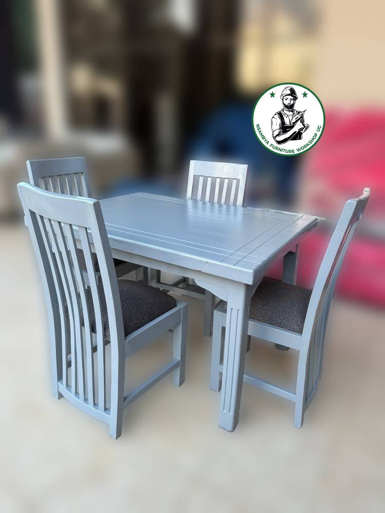 4 Seater Dinning Table