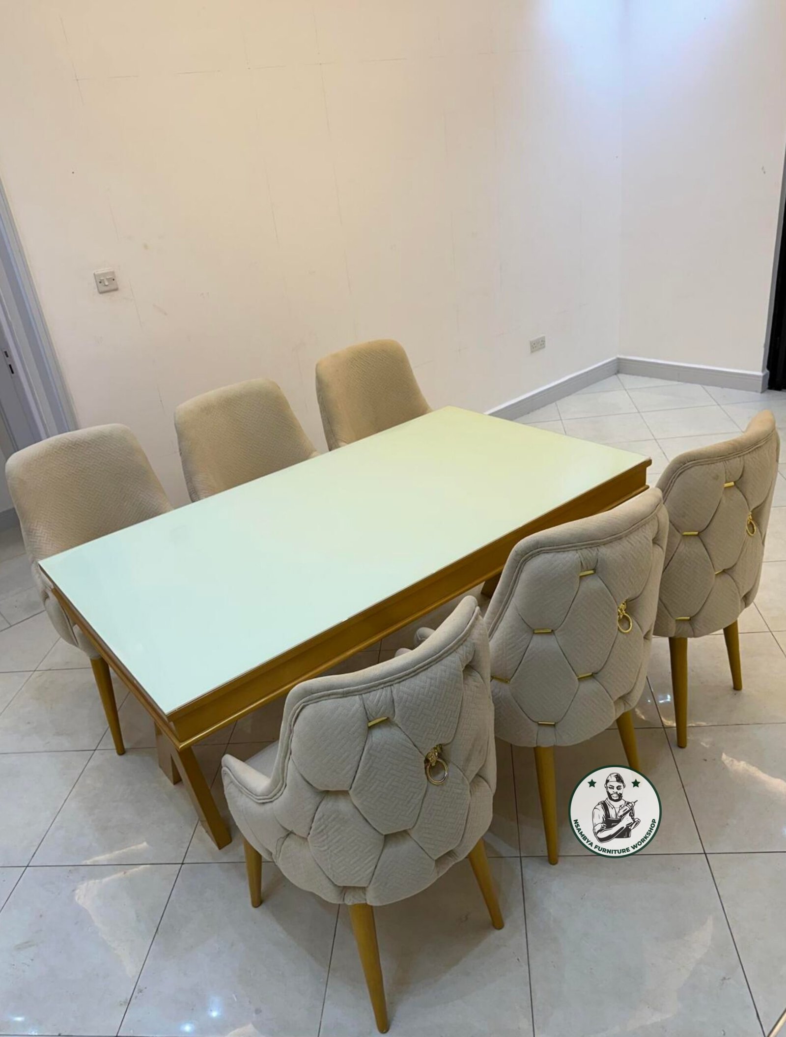 Opulent Tufted Dining Ensemble 6-Seater