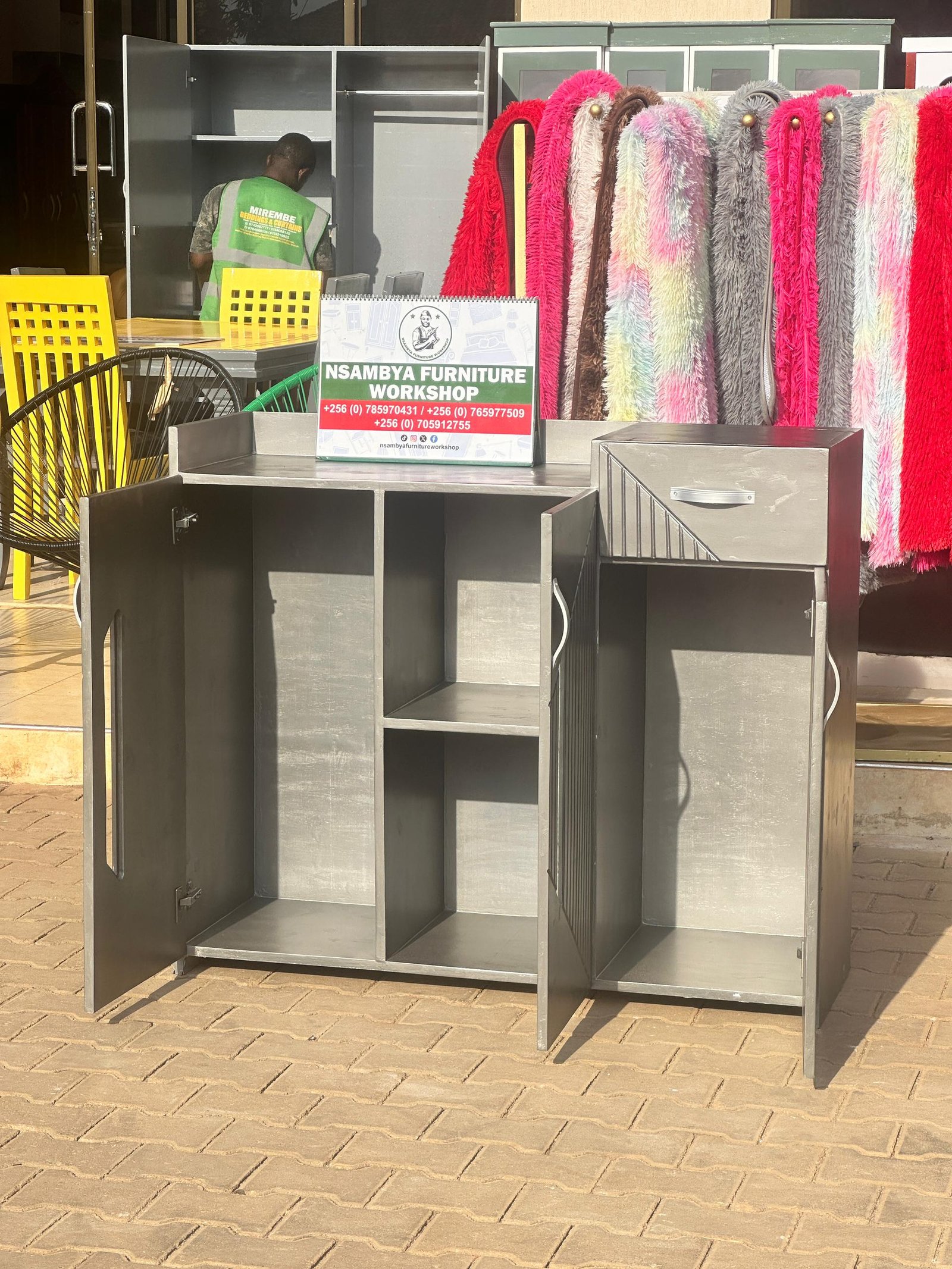 Urban Smart Storage Cabinet